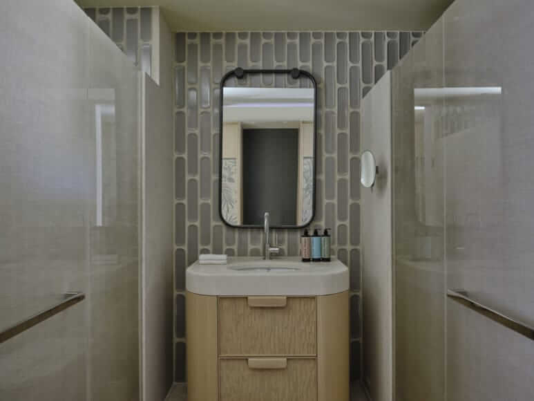 Facility One Image